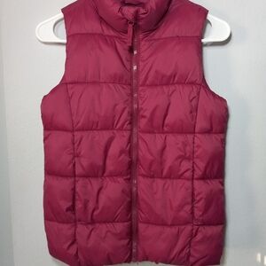 🔥Kids Old Navy Deep Burgundy Puffed Girl Vest With Pockets Size L 10-12